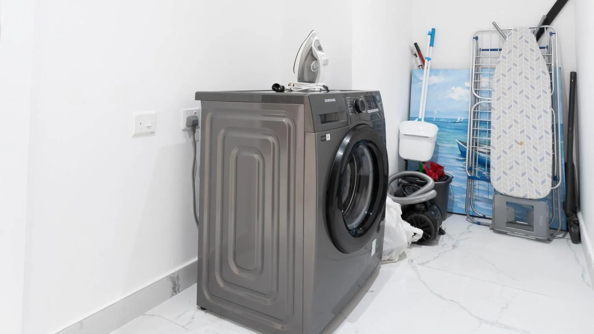 Fam Living - Stylish 1Br In Jbr, 5 Min Walk To Beach Dubai Appartement
