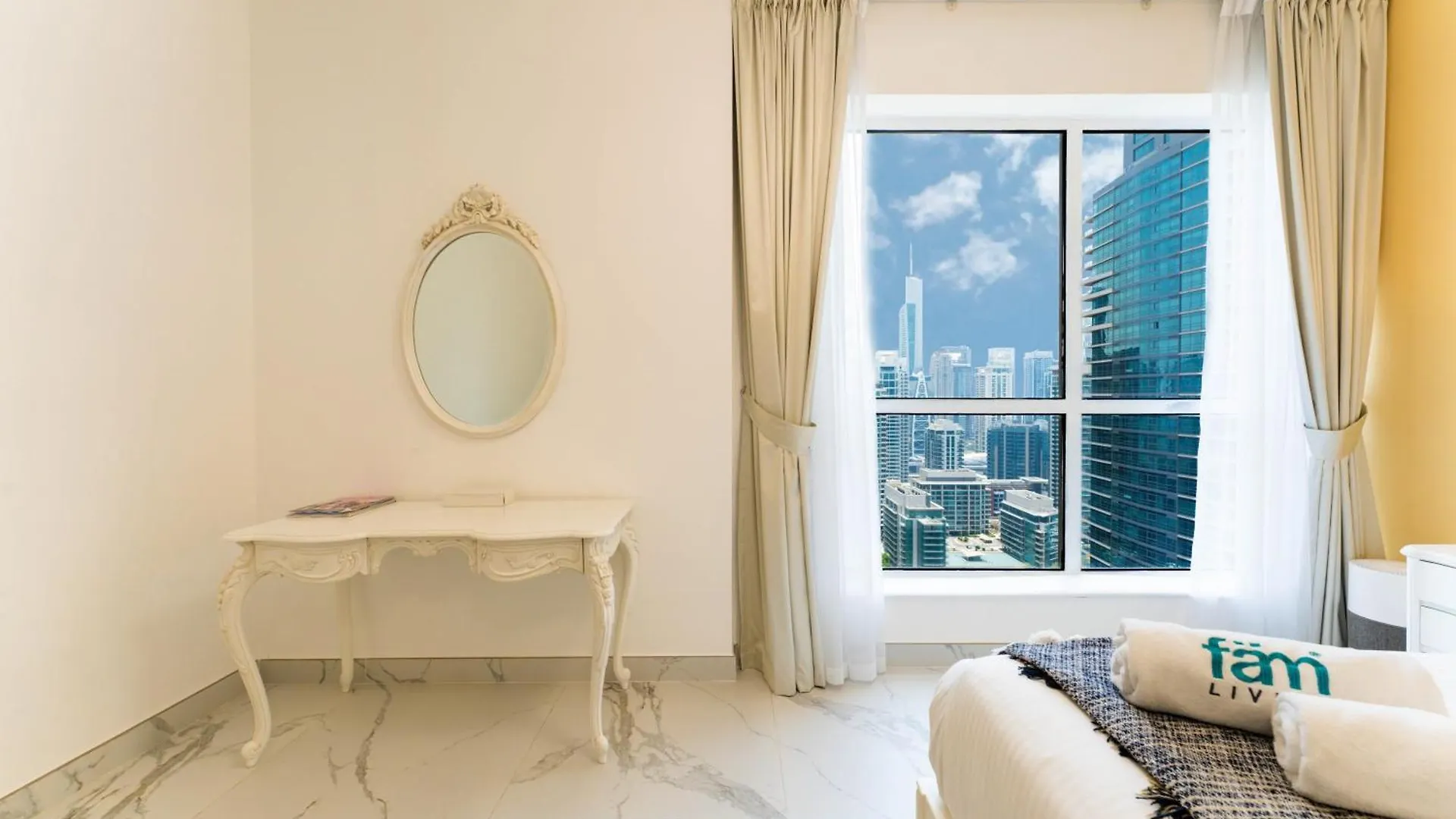 Appartement Fam Living - Stylish 1Br In Jbr, 5 Min Walk To Beach Dubai