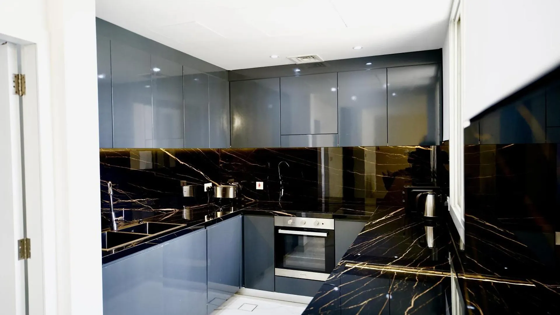 Fam Living - Stylish 1Br In Jbr, 5 Min Walk To Beach Dubai 0*,