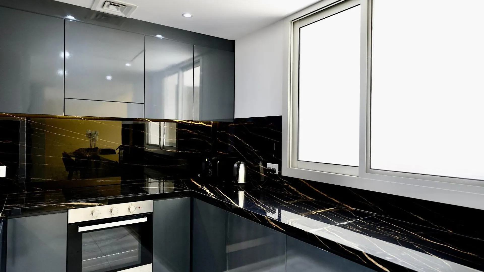 Fam Living - Stylish 1Br In Jbr, 5 Min Walk To Beach Dubai 0*,  United Arab Emirates