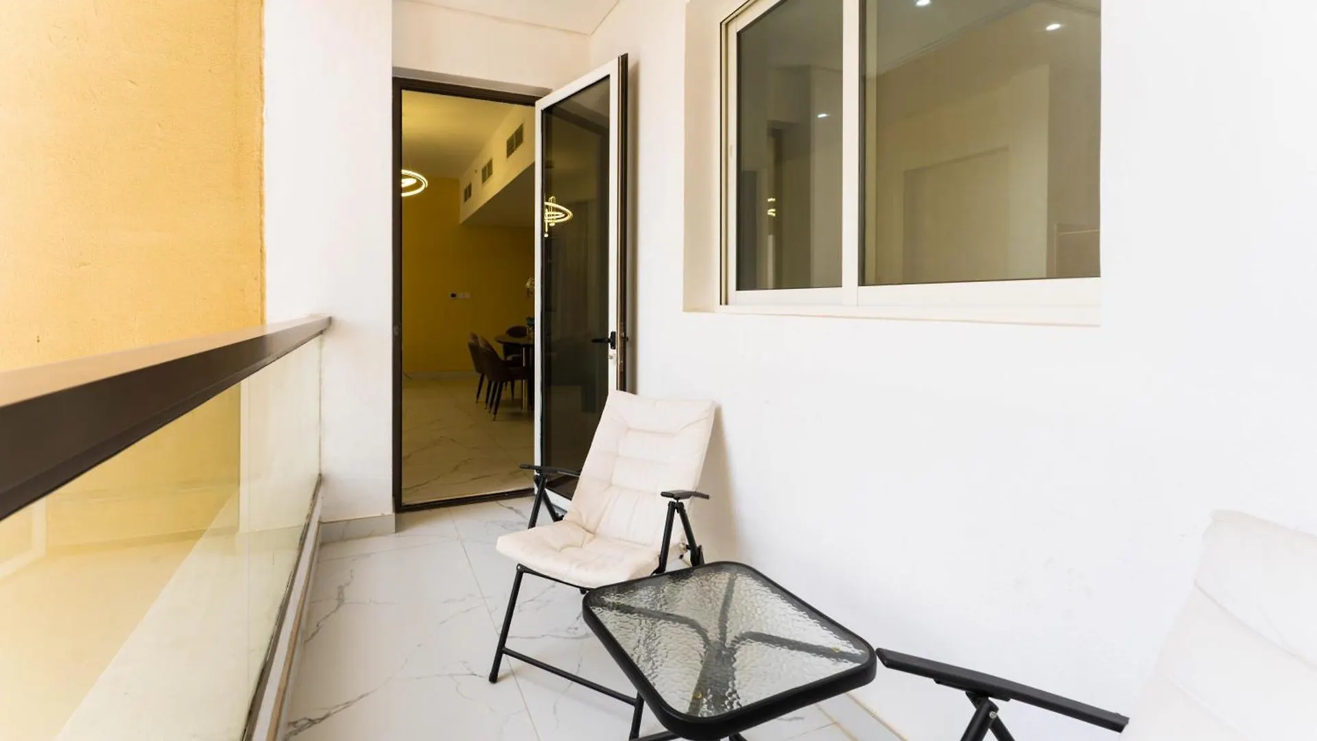 Apartment Fam Living - Stylish 1Br In Jbr, 5 Min Walk To Beach Dubai United Arab Emirates